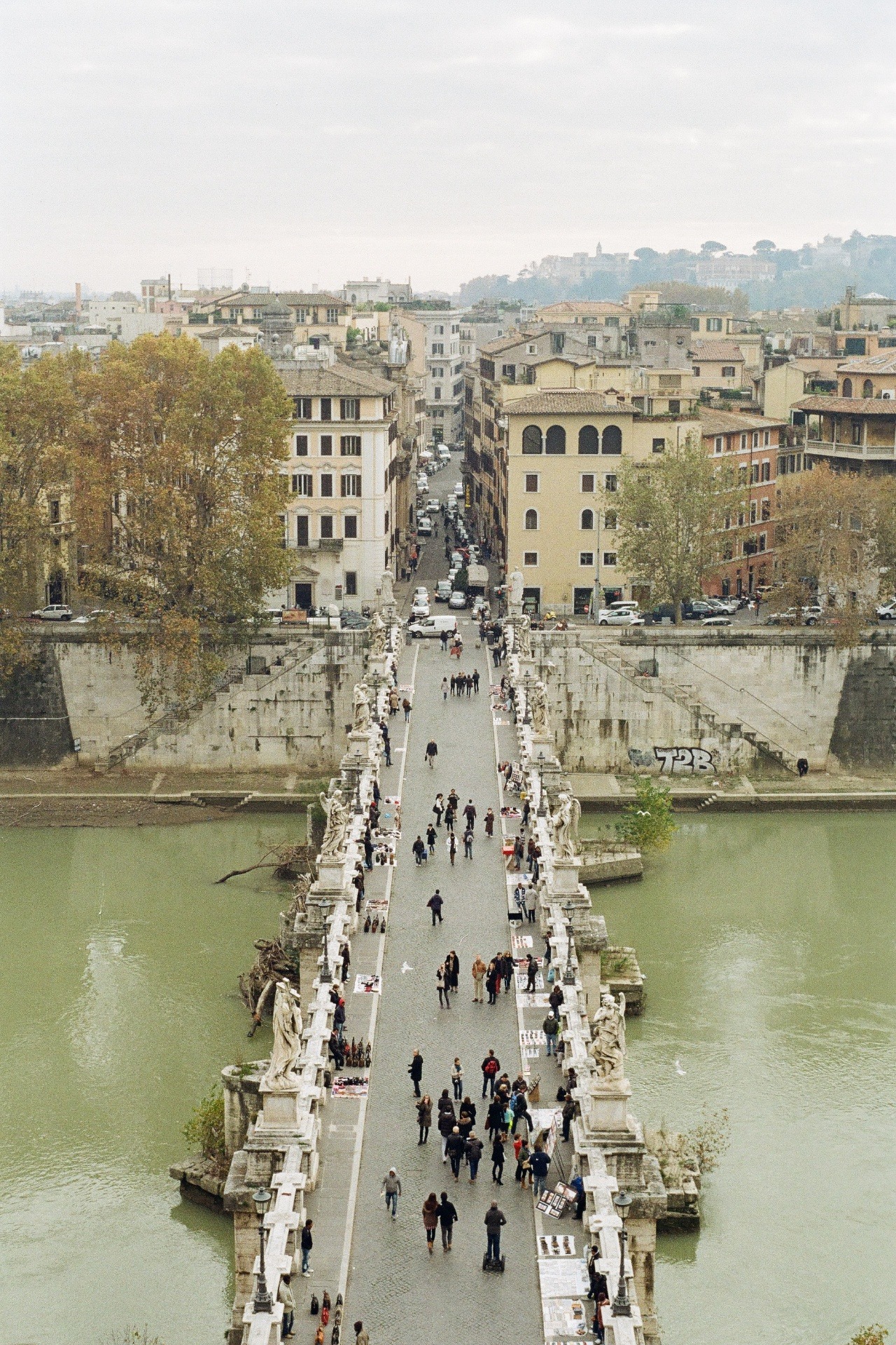 I found this old photo from 2013 in my drafts, and I must say I&rsquo;m rather pleased with the quality of this scan. I&rsquo;m pretty sure, this roll was developed and scanned by Foto G&ouml;rtz here in D&uuml;sseldorf. I don&rsquo;t know what they were (or are) using, but I&rsquo;m...