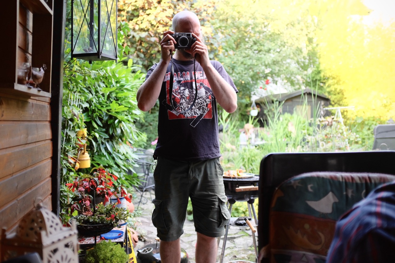 178/365: X100s-face-off with herrfreitag.