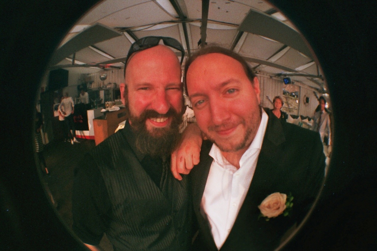 I bought a Lomo Fisheye cam. It’s fun! :-)