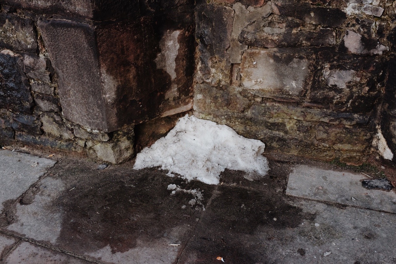 Schneeecke, Beuys. Heidelberg 2015.
We were walking around Heidelberg Castle, when I saw this little left-over snow in a shadowy corner. And I was immediately reminded of D&uuml;sseldorf artist Joseph Beuys&rsquo; artwork &ldquo;Fettecke&ldquo; (engl.: "Fat corner&rdquo;). So, I...