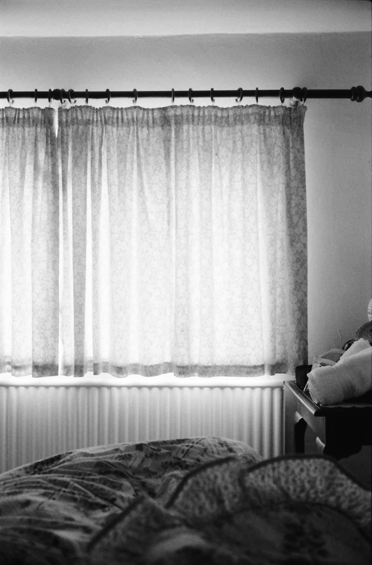 Impressions of the little AirBnB cottage my brother, my father and I got during our trip to the Cotswolds, England in March.