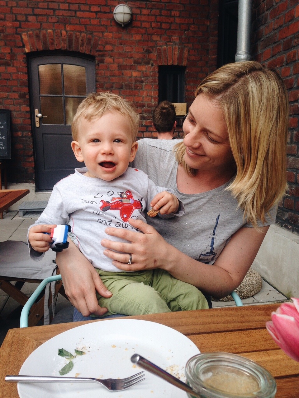 105/365: We caught up with Brigette today, who of course brought cute little Julian along. Always a joy to meet them and to see how big he got. We met at Greenies, had delicious coffee and cake and enjoyed the beautiful weather.