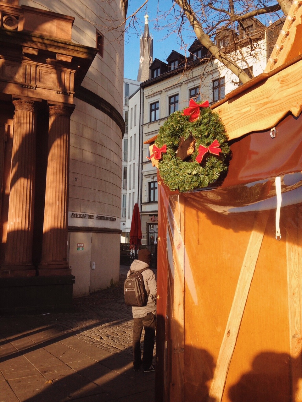 I took a few photos on our walk through D&uuml;sseldorf today. The weather was cold and beautiful.