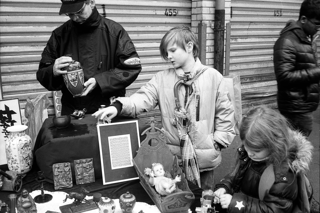 One rainy afternoon in December at the Radschl&auml;germarkt (flea market).