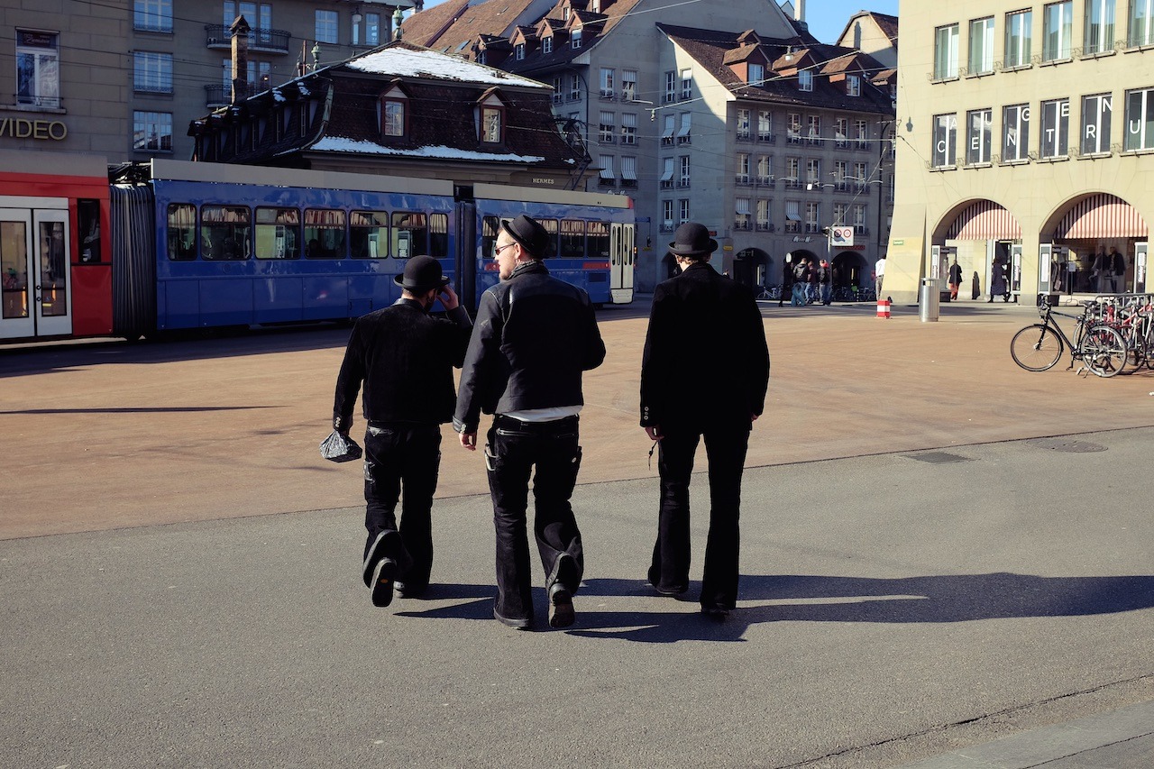 42/365: The journeymen. (German: Z&uuml;nftige Gesellen auf Walz.)
On our way back to Germany, we stopped for a few hours in Bern. And I was very lucky to come across these three gentlemen. They make a nice continuation of my photo from Feb. 2nd (one of...