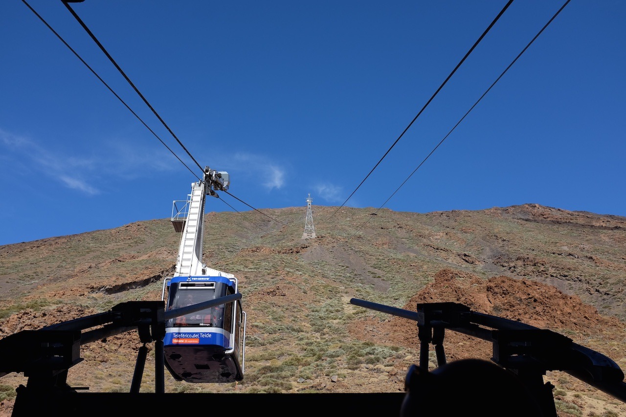 On our last day on the Canary Islands, we took the early morning ferry from El Hierro to Tenerife, from where our plane departed in the early evening of that day.
Since it was perfect weather that day, we seized the opportunity to go up the Pico del...