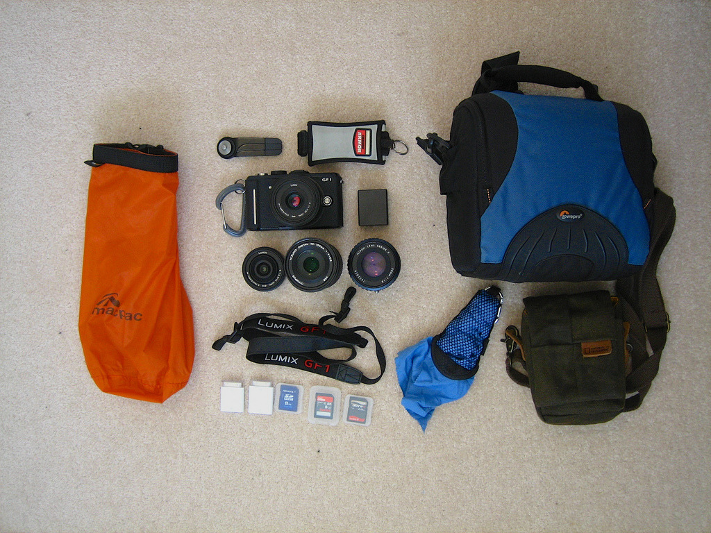 Travel Photo Gear We are leaving New Zealand and it&rsquo;s time for a few months of travelling before we will be back in Germany.
We&rsquo;re going to travel through South-East Asia: Singapore, Malaysia/Borneo, Thailand, Laos and Cambodia.
This is what I&rsquo;m...